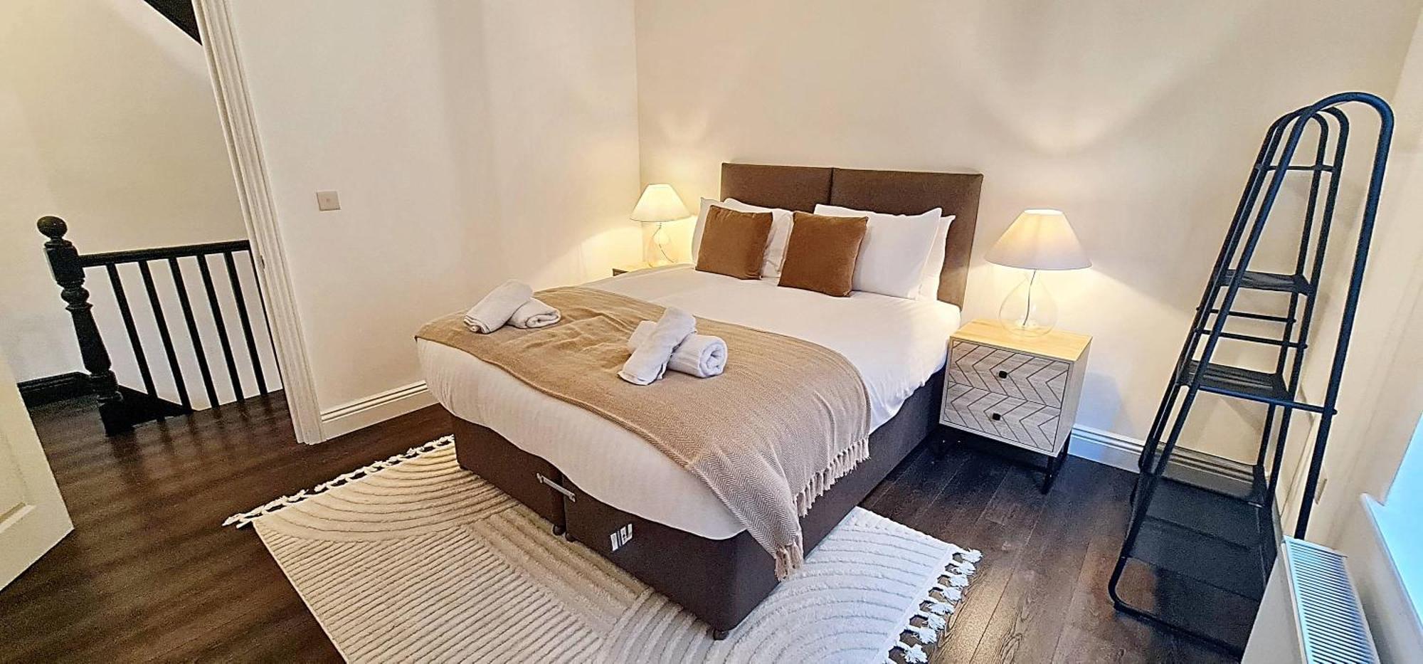 Дом отдыха Stunning Luxury Spacious - 5 Bedrooms - Rest & Recharge In