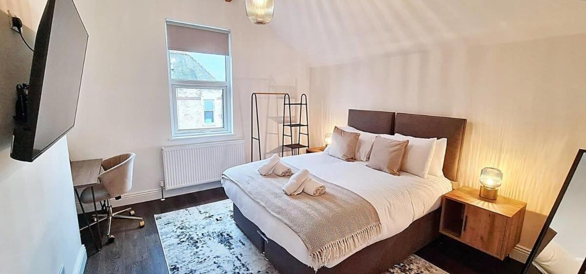 Stunning Luxury Spacious - 5 Bedrooms - Rest & Recharge In Дом отдыха