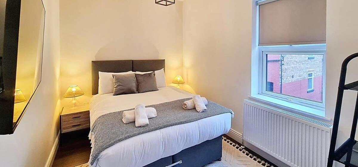 Casa de Férias Stunning Luxury Spacious - 5 Bedrooms - Rest & Recharge In Manchester